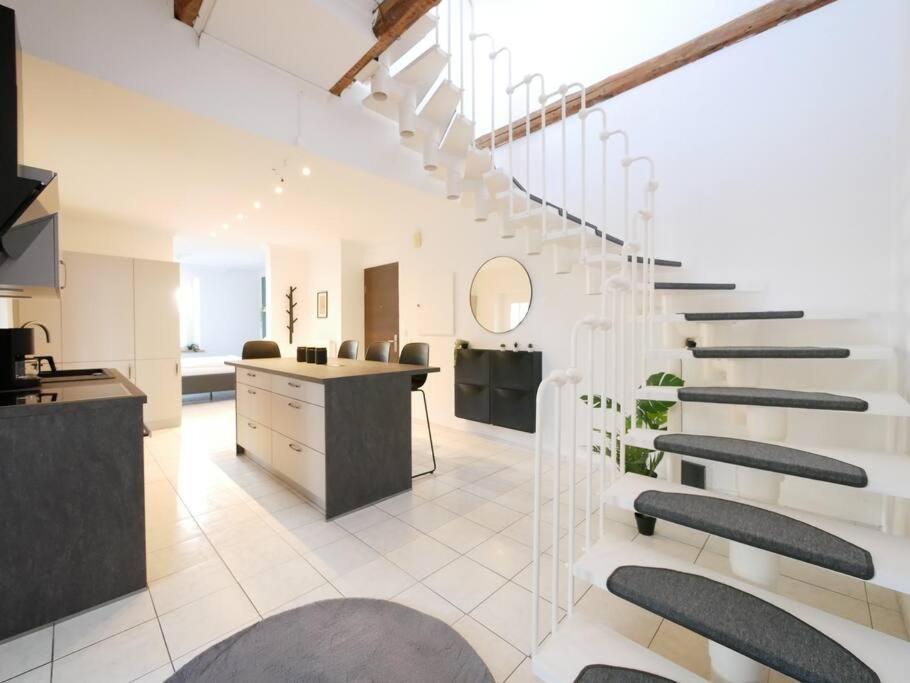 110 M2, Dachterrasse, Kueche, Zentral, Ruhige Lage Διαμέρισμα Πάντερμπορν Εξωτερικό φωτογραφία