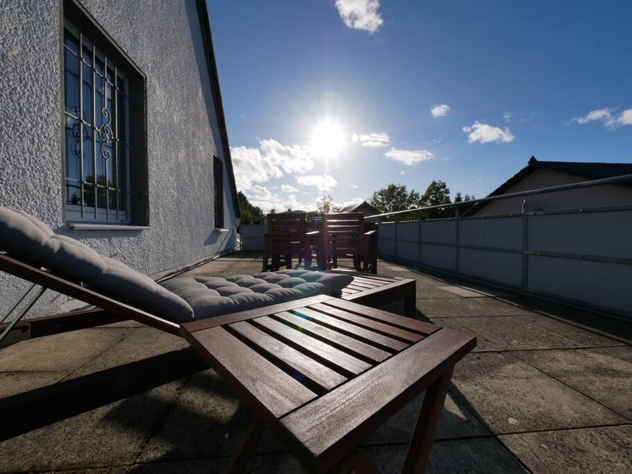 110 M2, Dachterrasse, Kueche, Zentral, Ruhige Lage Διαμέρισμα Πάντερμπορν Εξωτερικό φωτογραφία