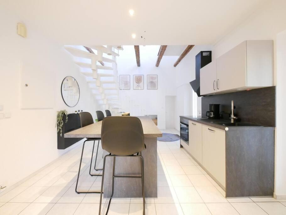 110 M2, Dachterrasse, Kueche, Zentral, Ruhige Lage Διαμέρισμα Πάντερμπορν Εξωτερικό φωτογραφία