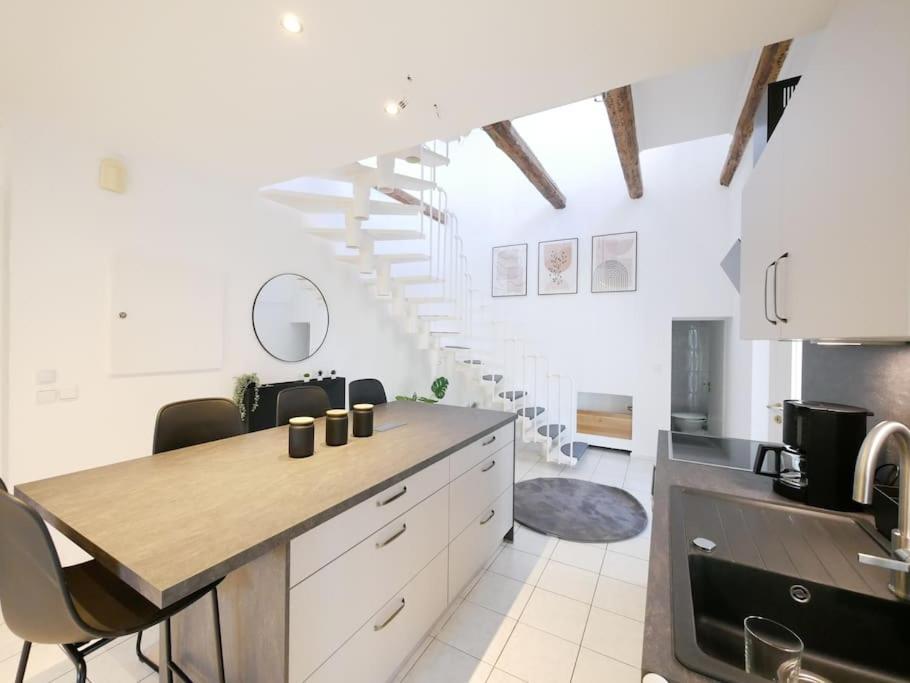 110 M2, Dachterrasse, Kueche, Zentral, Ruhige Lage Διαμέρισμα Πάντερμπορν Εξωτερικό φωτογραφία